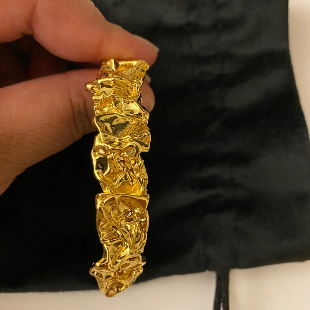 Emery Cuff - Picture 2 of 4